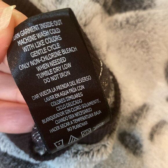 Disney Mickey Mouse Fluffy Cozy Loungewear Set M - Picture 10 of 11